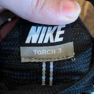 Nike Torch 3 Size 9 Black